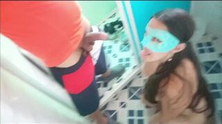 Esposa Puta En Alquiler Se Deja Mear Por El Jefe De Su Cornudo Marido Adicta al Swinger Y El Cuckold - porn video